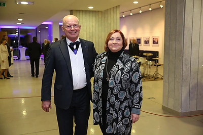 Valdo Adamkaus jubiliejaus šventėje - plastikos chirurgas Kęstutis Vitkus su žmona Daiva / Teodoro Biliūno / BNS nuotr.