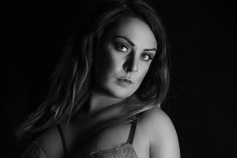 Stilistei Agnei Stumbrei trūko operuotos krūtys – pokšt! ir pasipylė kraujas