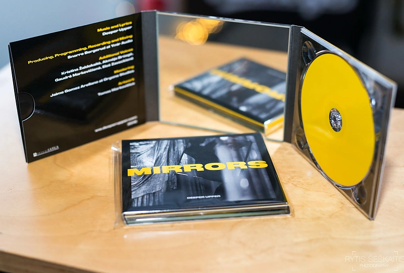 „Deeper Upper“ albumo „Mirrors“ pristatymo akimirka