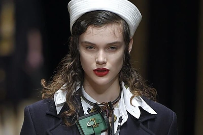 „Prada“ 2016 m. rudens-žiemos kolekcijos modelis