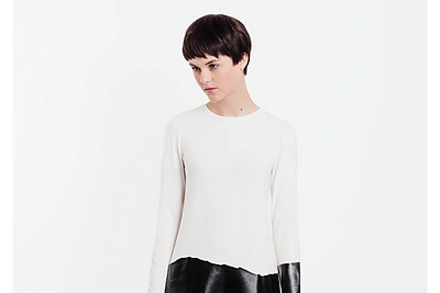 „2RU2RA“ kolekcijos „Painted Black“ modelis