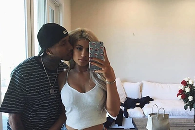 Triukšmas dėl Kylie Jenner nėštumo įgauna pagreitį: Tyga įsitikinęs, kad jis, o ne Travisas Scottas yra kūdikio tėvas