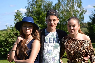 Kadras iš filmo „Be 5 Min. Vedę“