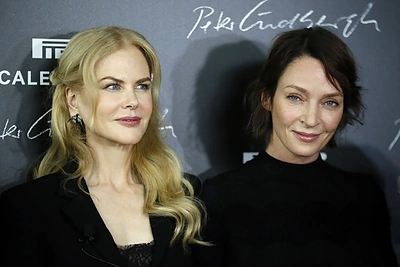 Nicole Kidman ir Uma Thurman „Pirelli“ kalendoriaus pristatyme Paryžiuje