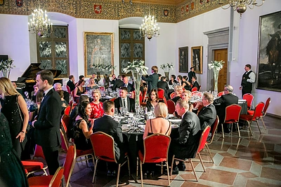 Labdaros vakarienės „Diner de Gala avec Martell“ akimirka