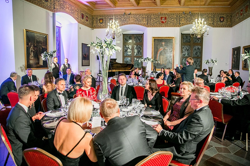 Labdaros vakarienės „Diner de Gala avec Martell“ akimirka