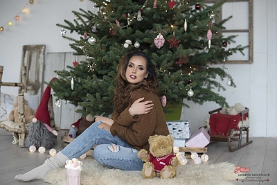 Šou „2 barai“ dalyvė Viktorija Šaulytė sulaukė gimtadieninės mylimojo Juliaus Mockos staigmenos