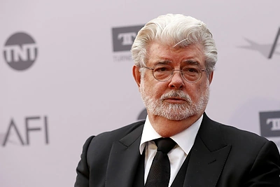 George'as Lucasas – tapo tėvu 69 metų