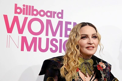 „Billboard“ laimėjusi Madonna rėžė kalbą apie išžaginimą, „raganos“ pravardę ir mirusius kolegas