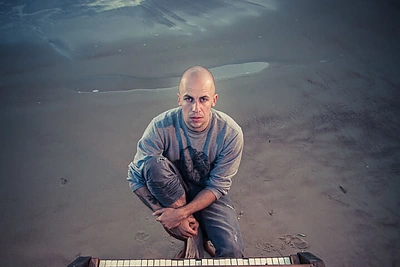 „Granatos Live” scenoje pasirodys Vidas Bareikis ir ba.