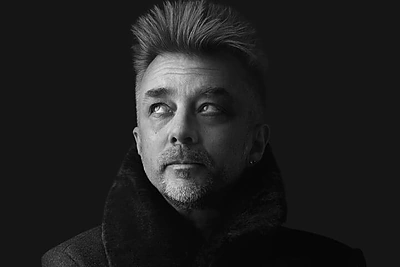 Andrius Mamontovas pristato naują populiariosios „Foje“ dainos „Kitoks pasaulis“ versiją