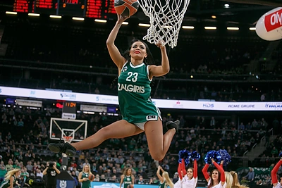 „Žalgirio“ šokėjų pasirodymas