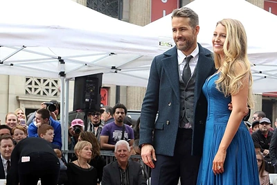 Ryanas Reynoldsas ir Blake Lively su dukromis / „Scanpix“/„Sipa USA“ nuotr.