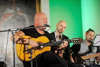 „Grammy“ laureatas Hernanas Romero ir „Strings and Air“ sužavėjo lietuvius