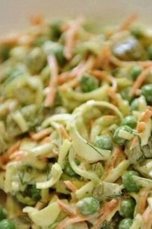 Baltoji mišrainė su veganišku majonezu