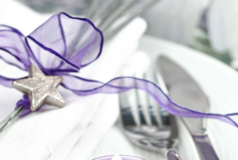 Kalėdų stalo dekoras.