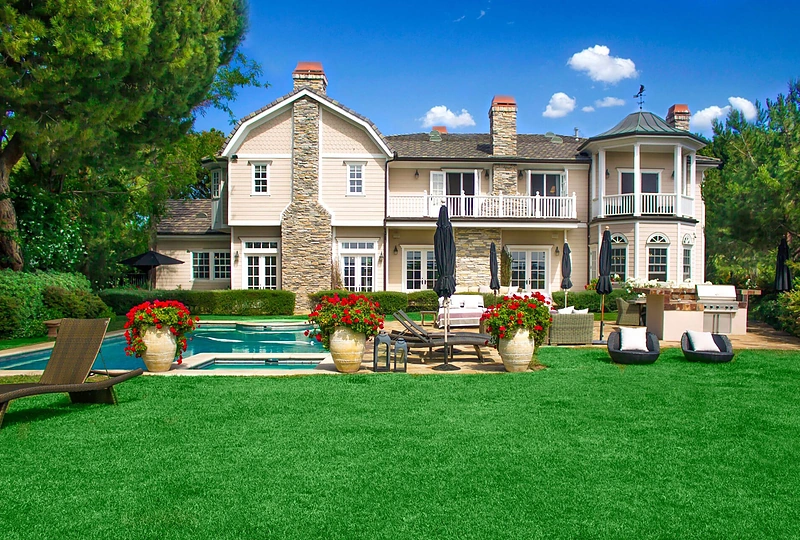 Jessica Alba įsigijo naują namą