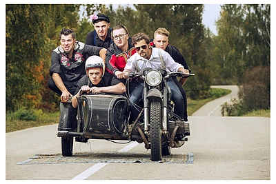 Pro indų tarškėjimą „Antikvariniai Kašpirovskio dantys“ žvelgia ir į socialines problemas