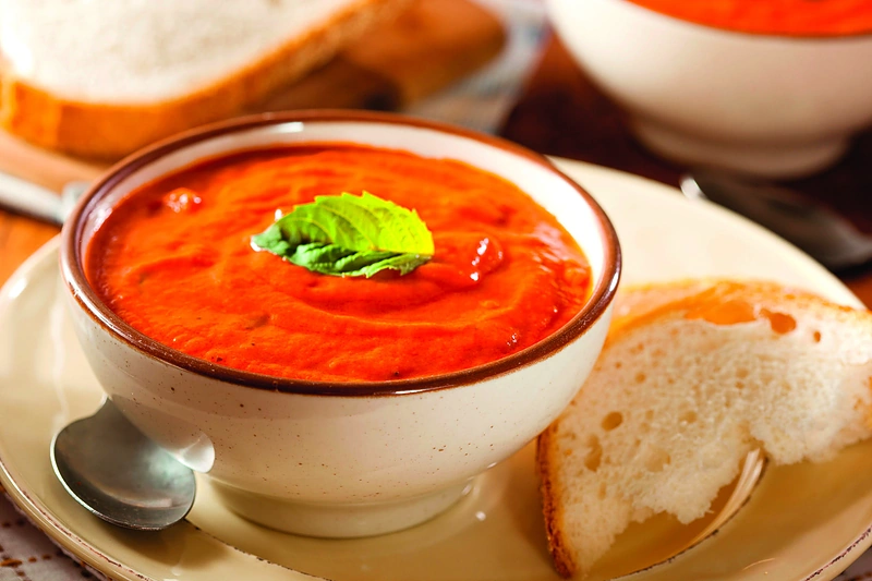 Trinta lęsių ir pomidorų sriuba