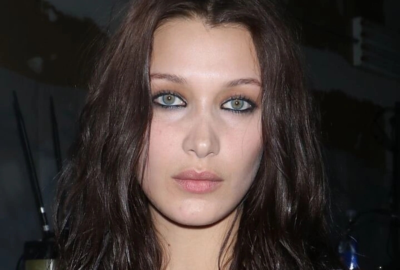 „Alexander Wang“ makiažas, Bella Hadid