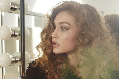 Gigi Hadid – naujos aksesuarų kolekcijos veidas