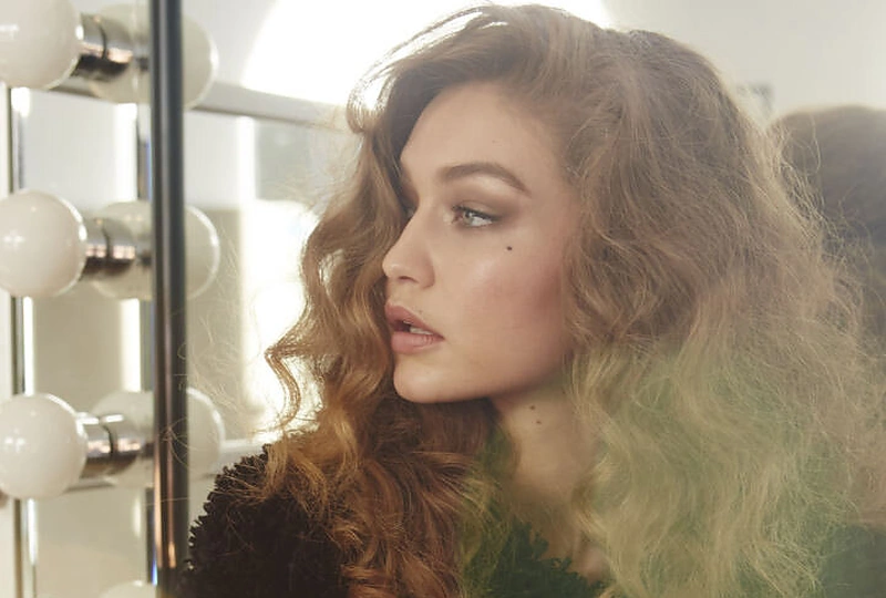 „Max Mara“ ir Gigi Hadid