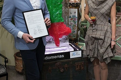 Vasario 16-osios proga "Stikliuose"surengti šventiški pusryčiai