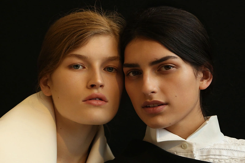 „Burberry“ makiažas