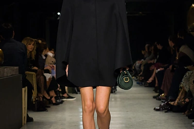 Mados namų "Burberry" 2017 m. rudens ir žiemos kolekcijos modeliai