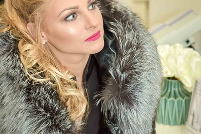 Buvusi grupės „Kitokios“ narė Oksana Šklėriūtė tapo modeliu