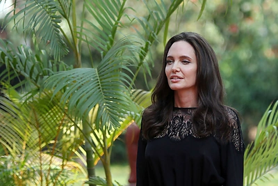 Angelina Jolie vis dar vadina Bradą Pittą pačiu geriausiu tėvu jų vaikams