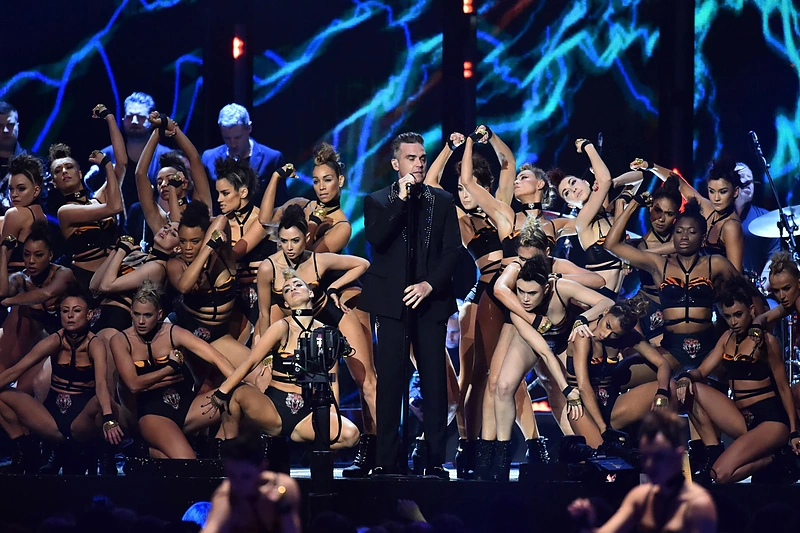 Britų muzikos apdovanojimuose – ypatingas apdovanojimas patrakėliui Robbie Williamsui