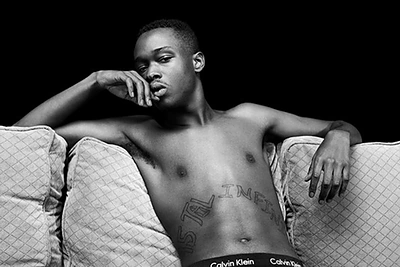 Mahershalas Ali nusifotografavo „Calvin Klein“ apatinių reklamai