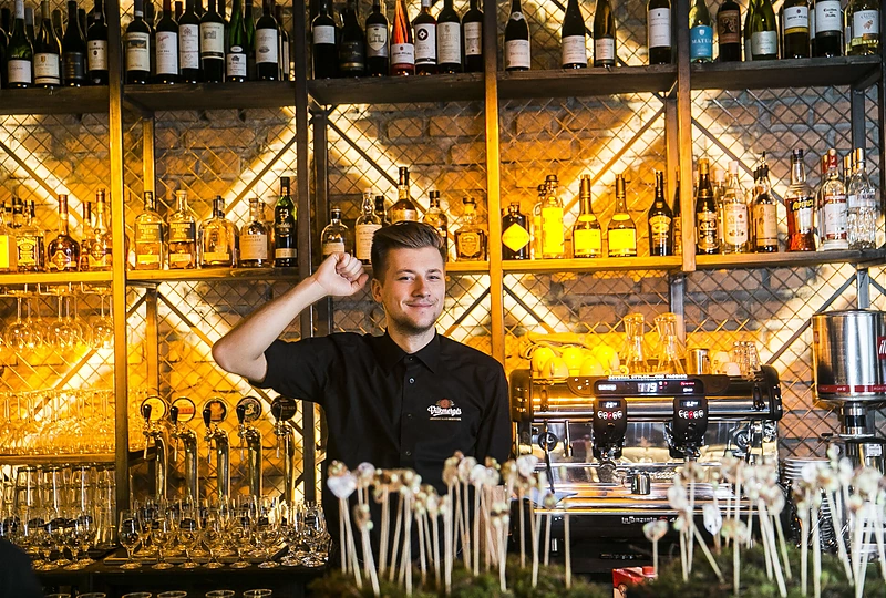 Žinomi žmonės degustavo neįprasto skonio alų