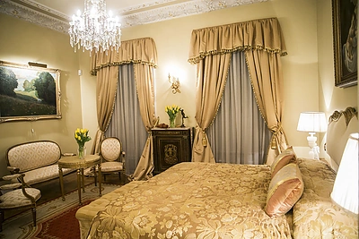 Kokteilių vakaro Kazickų rezidencijoje akimirka