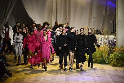 „H & M“ modeliai