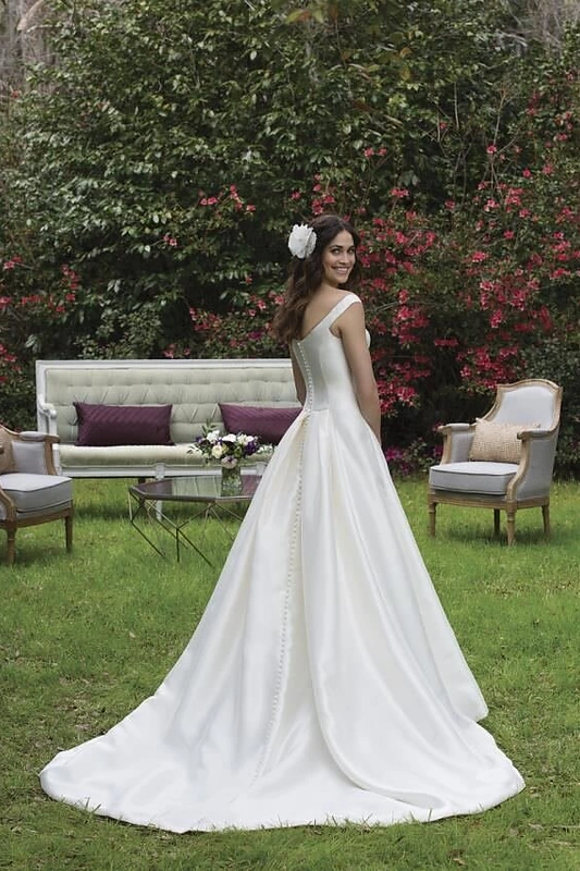 „Allure Bridals“, „Madison James“, „Hadassa Couture“ ir „Terani Couture“ nuotr.