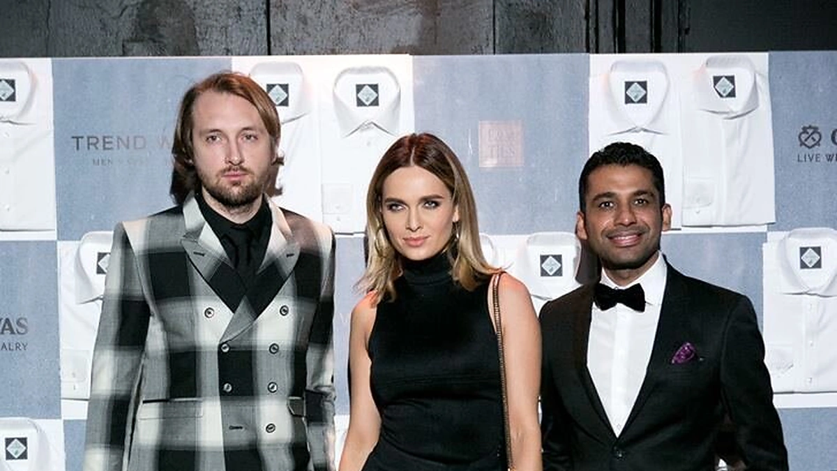 Asta Valentaitė ir jos draugai iš Londono