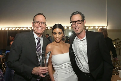 Kim Kardashian pirmą kartą po atsiskyrimo nuo pasaulio net ant scenos užlipo