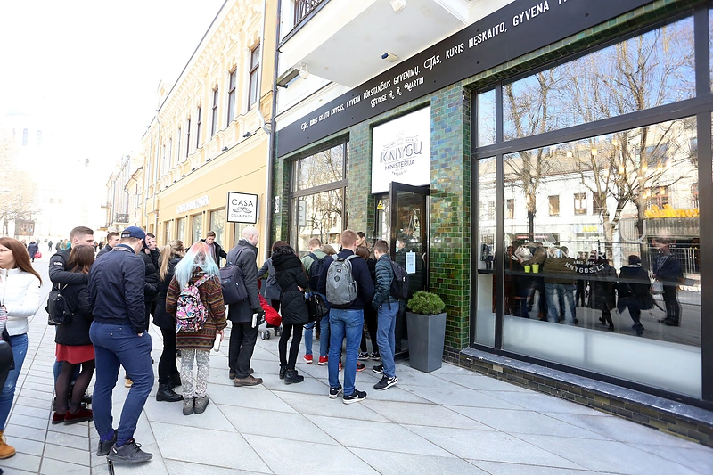 Knygos „Mano tėvas Pablo Eskobaras“ pristatymo akimirka