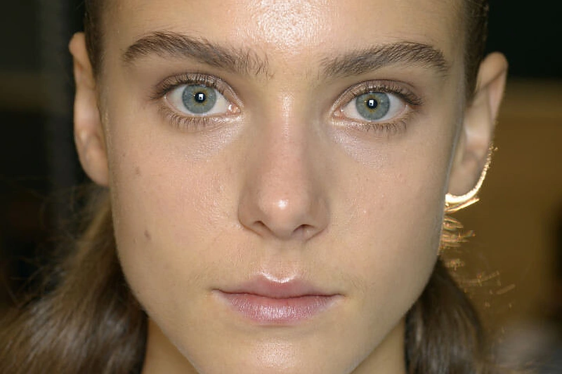 Veido spindesys: mityba, odos priežiūra, makiažas