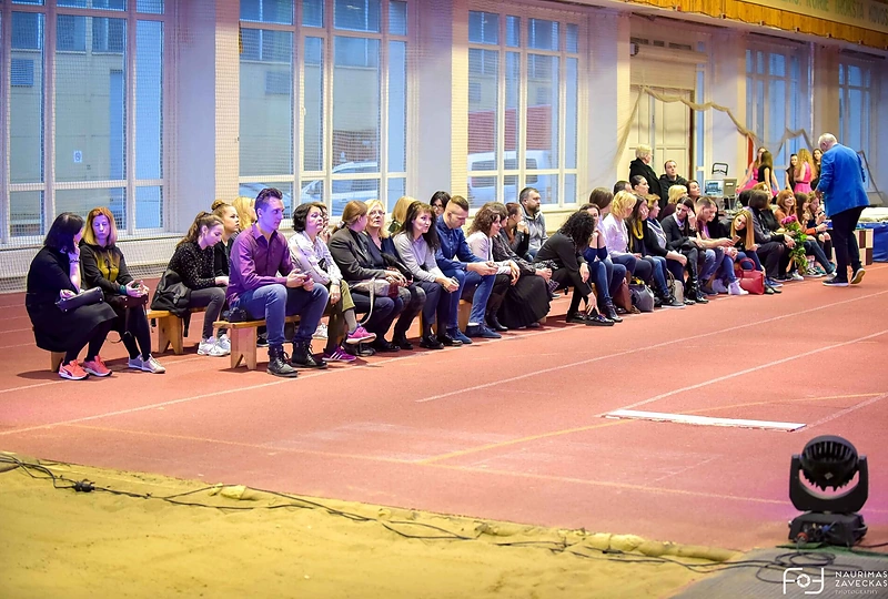 Odinių kuprinių kolekcijos „Sporto mandalos“ pristatymo akimirka