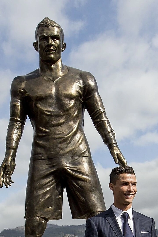Cristiano Ronaldo statula