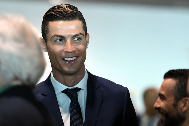„Forbes“ paskelbė daugiausiai uždirbančių Europos įžymybių sąrašą – Cristiano Ronaldo tik antroje vietoje