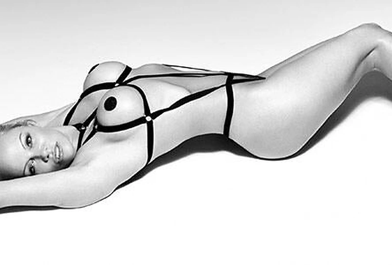 Pamela Anderson tapo "Coco de Mer" intymių drabužių kolekcijos veidu