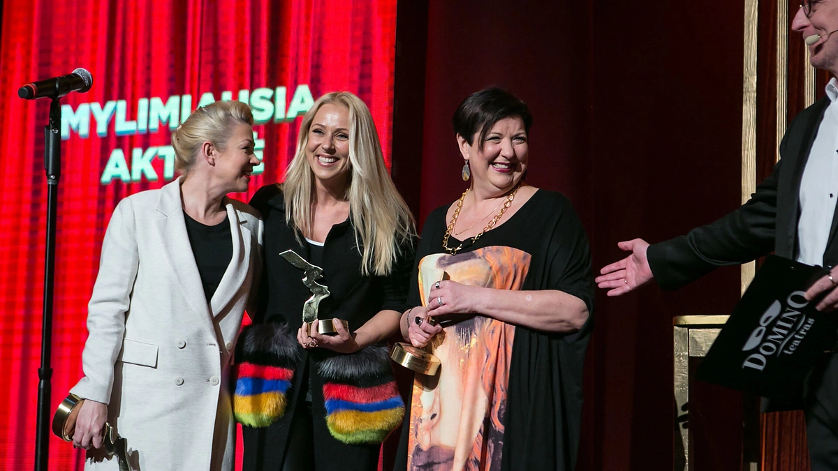 Apdovanojimų akimirka