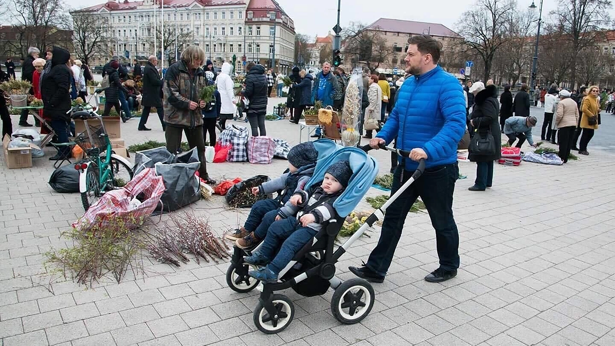Merūnas Vitulskis su vaikais