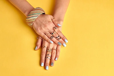 Manikiūro idėjos pavasariui: būkite ryškios