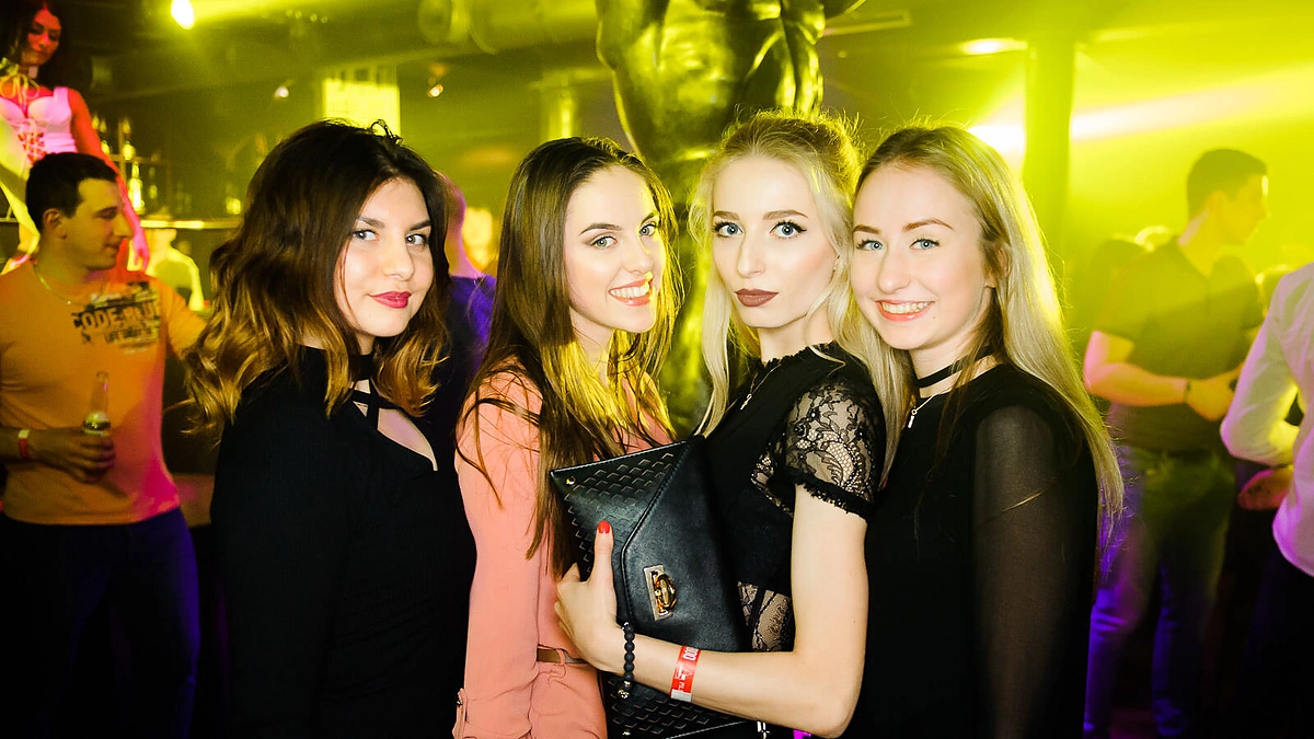 Akimirkos naktiniame klube "Taboo"