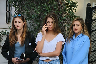 Scarlet Rose Stallone , Sistine Rose Stallone ir Sophia Rose Stallone